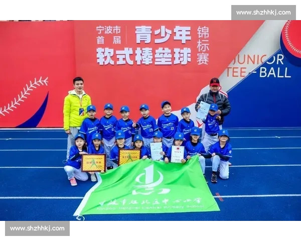 女子垒球赛精彩纷呈 展现青春活力与团队协作精神的巅峰对决 女子垒球赛精彩纷呈 展现青春活力与团队协作精神的巅峰对决