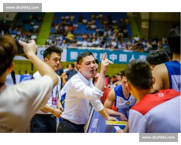 畅享全球篮球赛事直播，实时比分更新与精彩视频回放等你来体验 - 副本 (2)